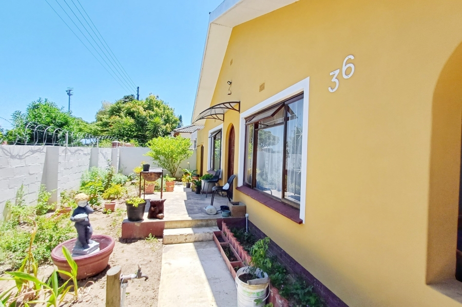 3 Bedroom Property for Sale in Levallia Western Cape